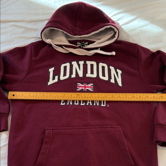 GWCC London England Logo Maroon Hoodie with Front Pocket Men/s Size M - Picture 9 of 11